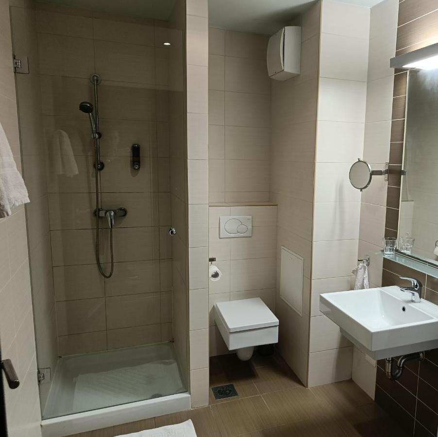 Nitro Rooms Ljubljana Luaran gambar