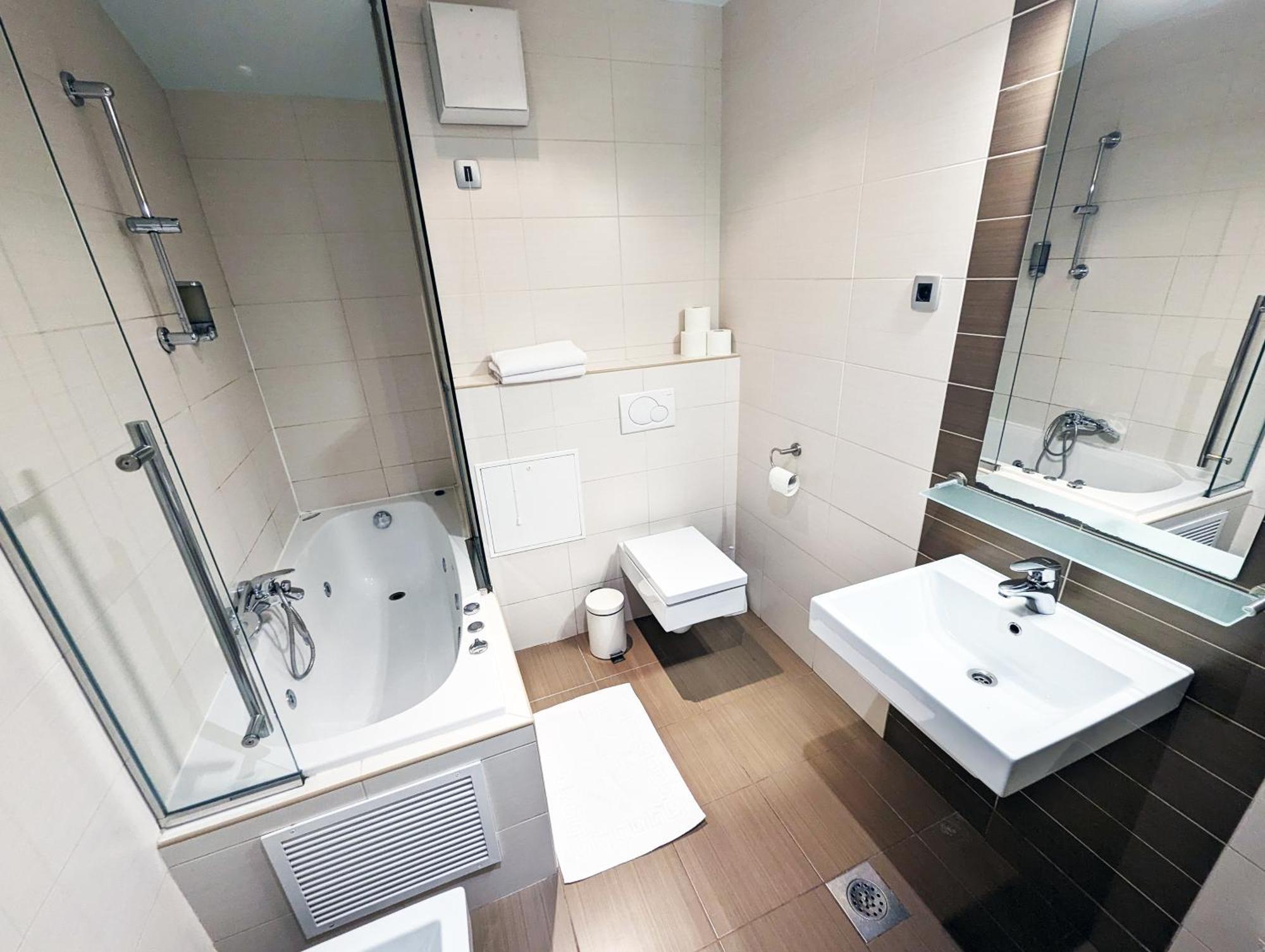 Nitro Rooms Ljubljana Luaran gambar