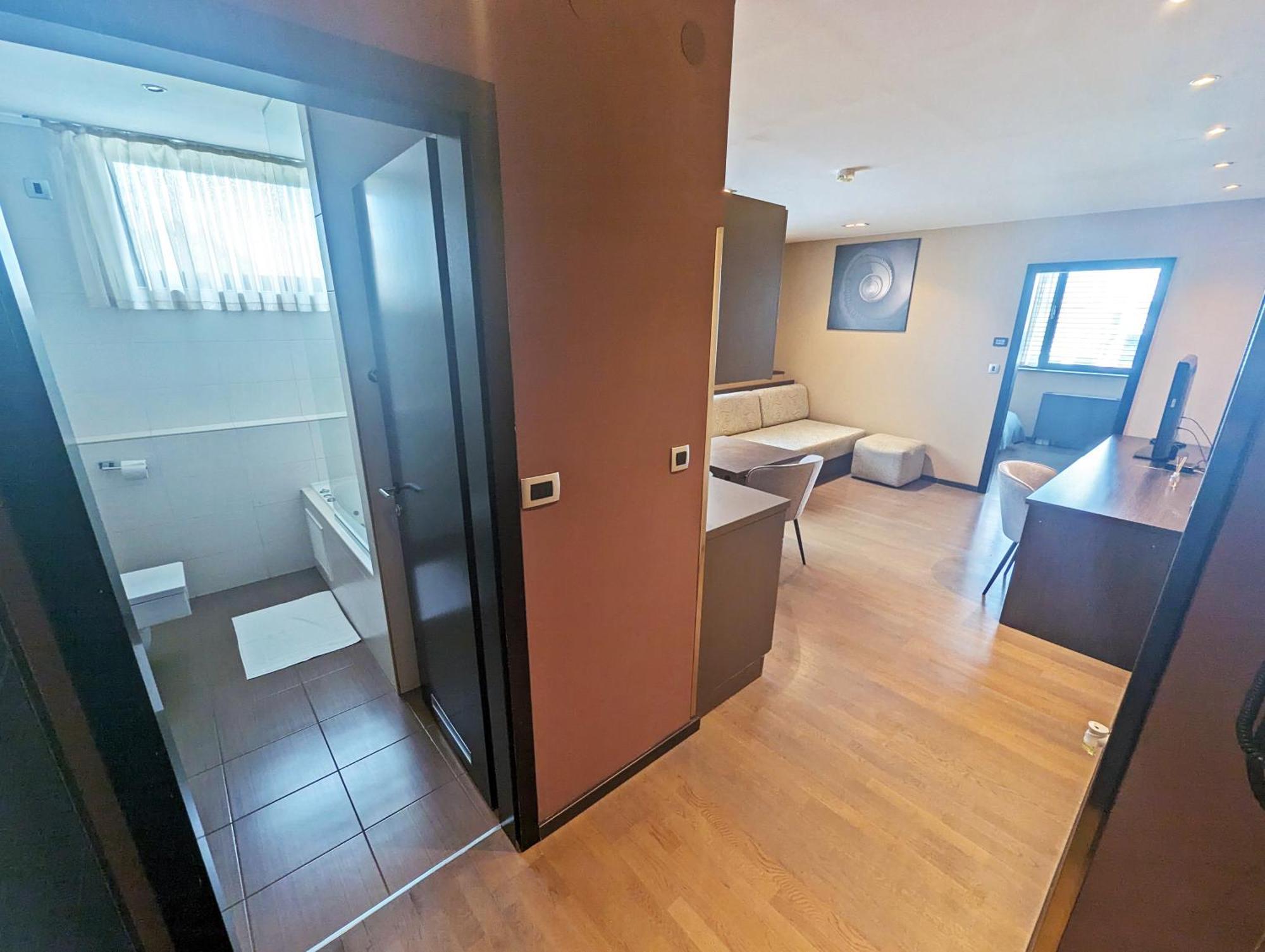 Nitro Rooms Ljubljana Luaran gambar